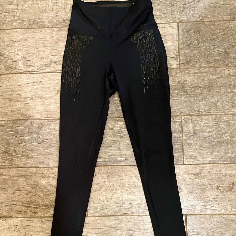 Gymshark leggings - small